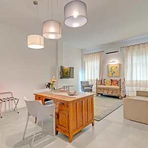Right House Sur Le Port - Harbour View Apartment